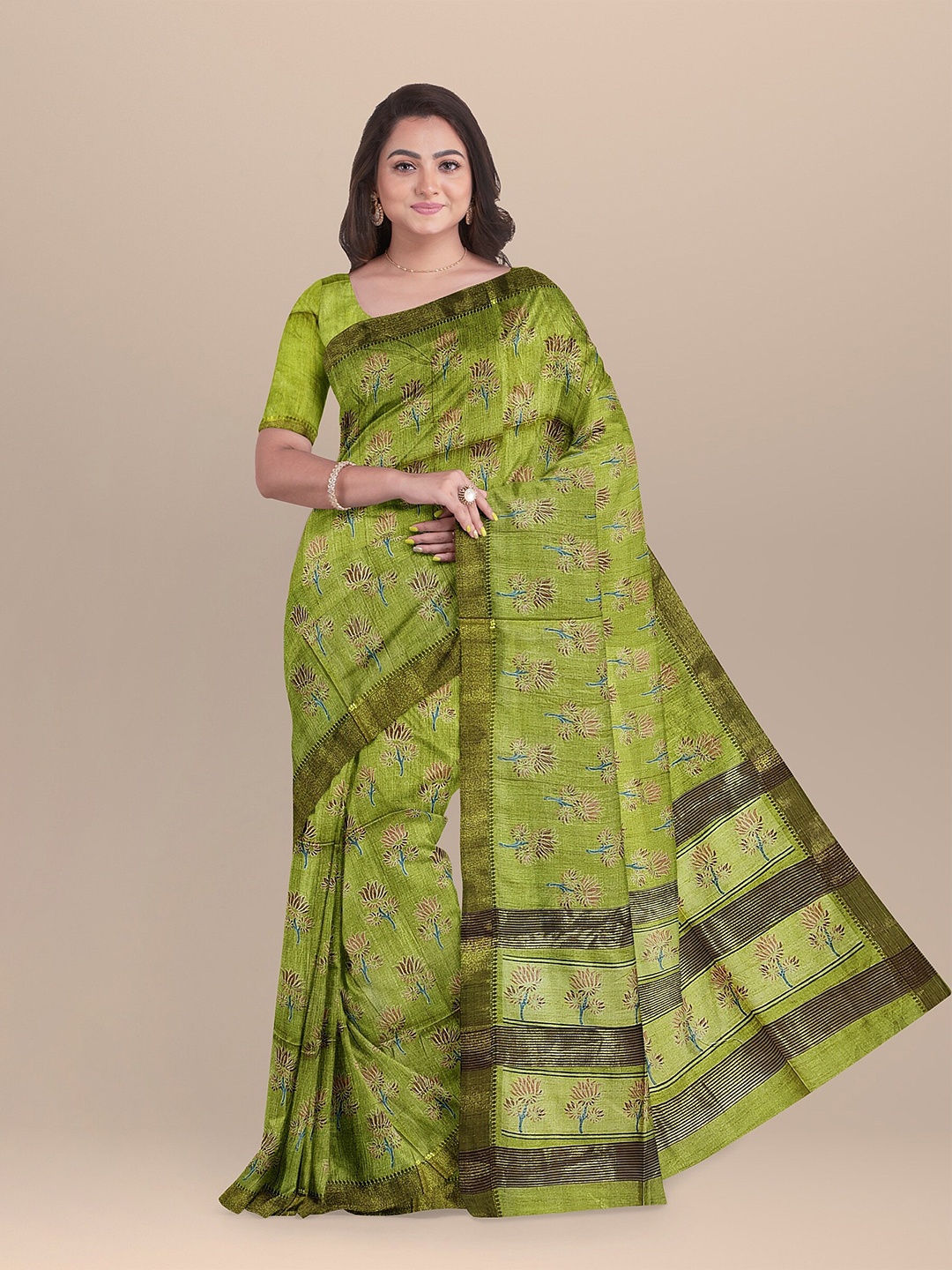 

The Chennai Silks Yellow & Green Floral Zari Jute Cotton Saree