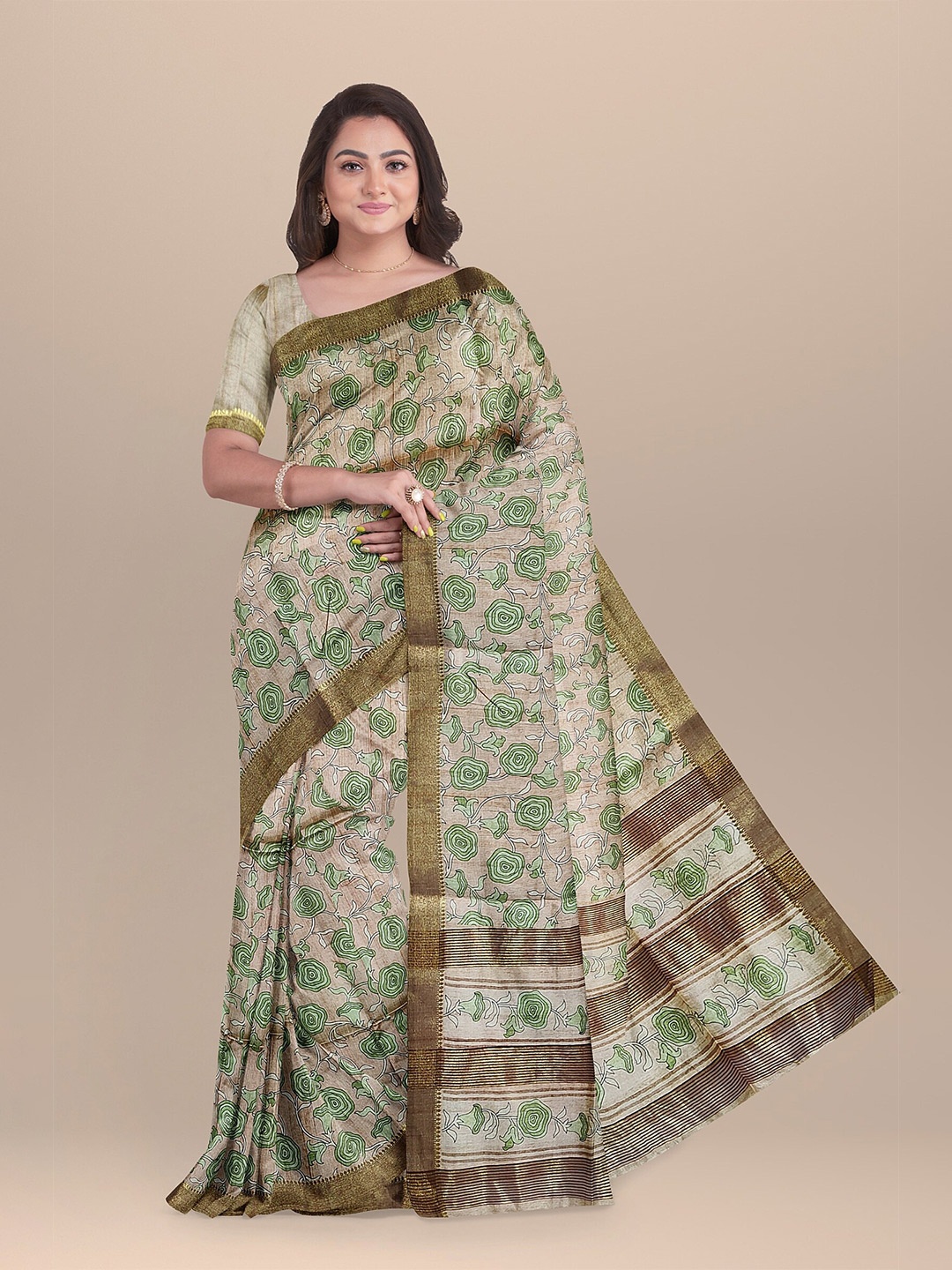 

The Chennai Silks Peach-Coloured & Green Floral Printed Zari Jute Cotton Fusion Saree