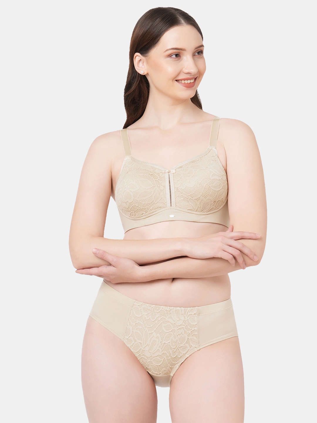 

Soie Women Full Coverage Non-Padded Non-Wired Lace Lingerie Set, Beige
