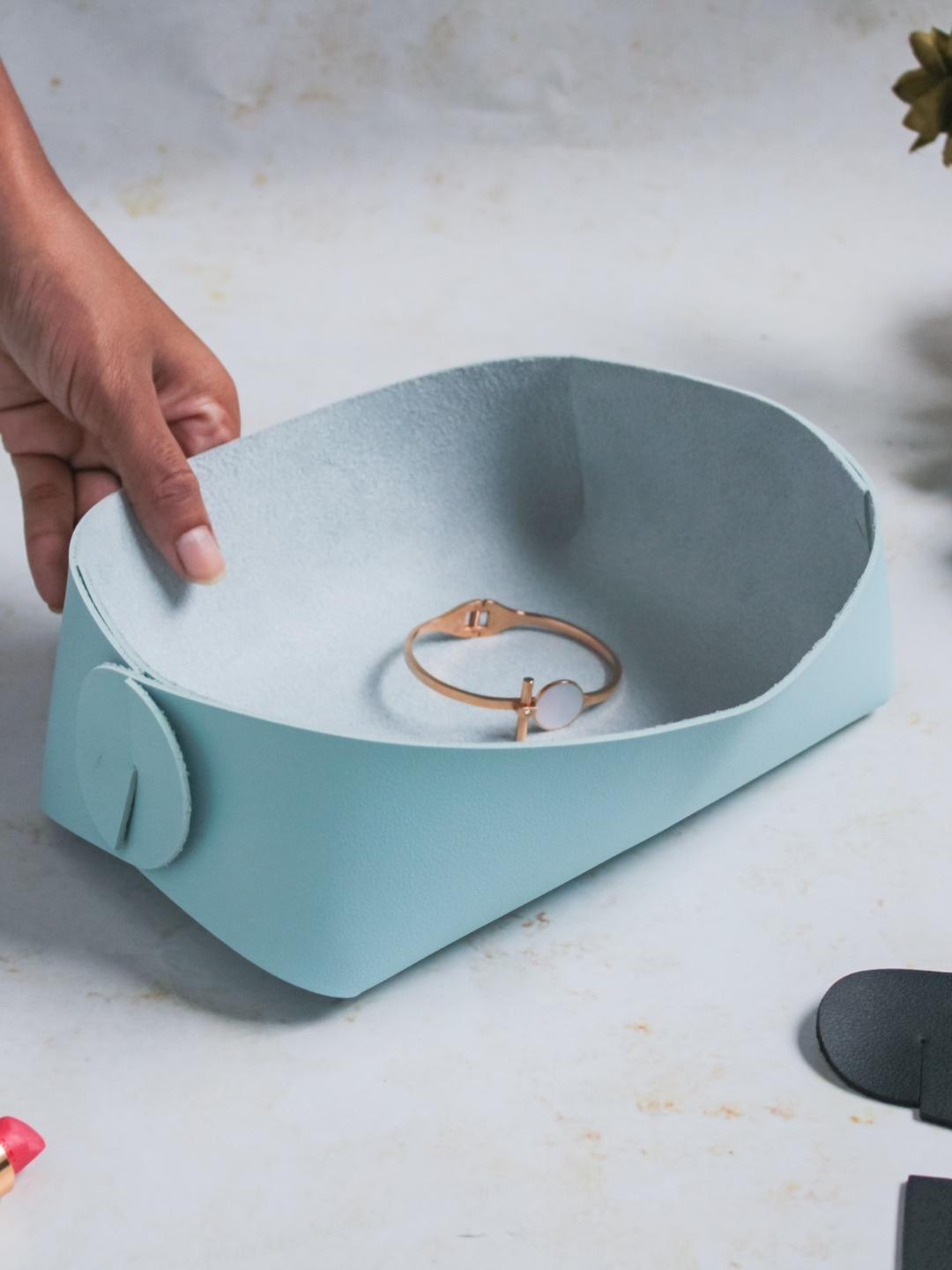 

Nestasia Blue Solid Storage Organiser