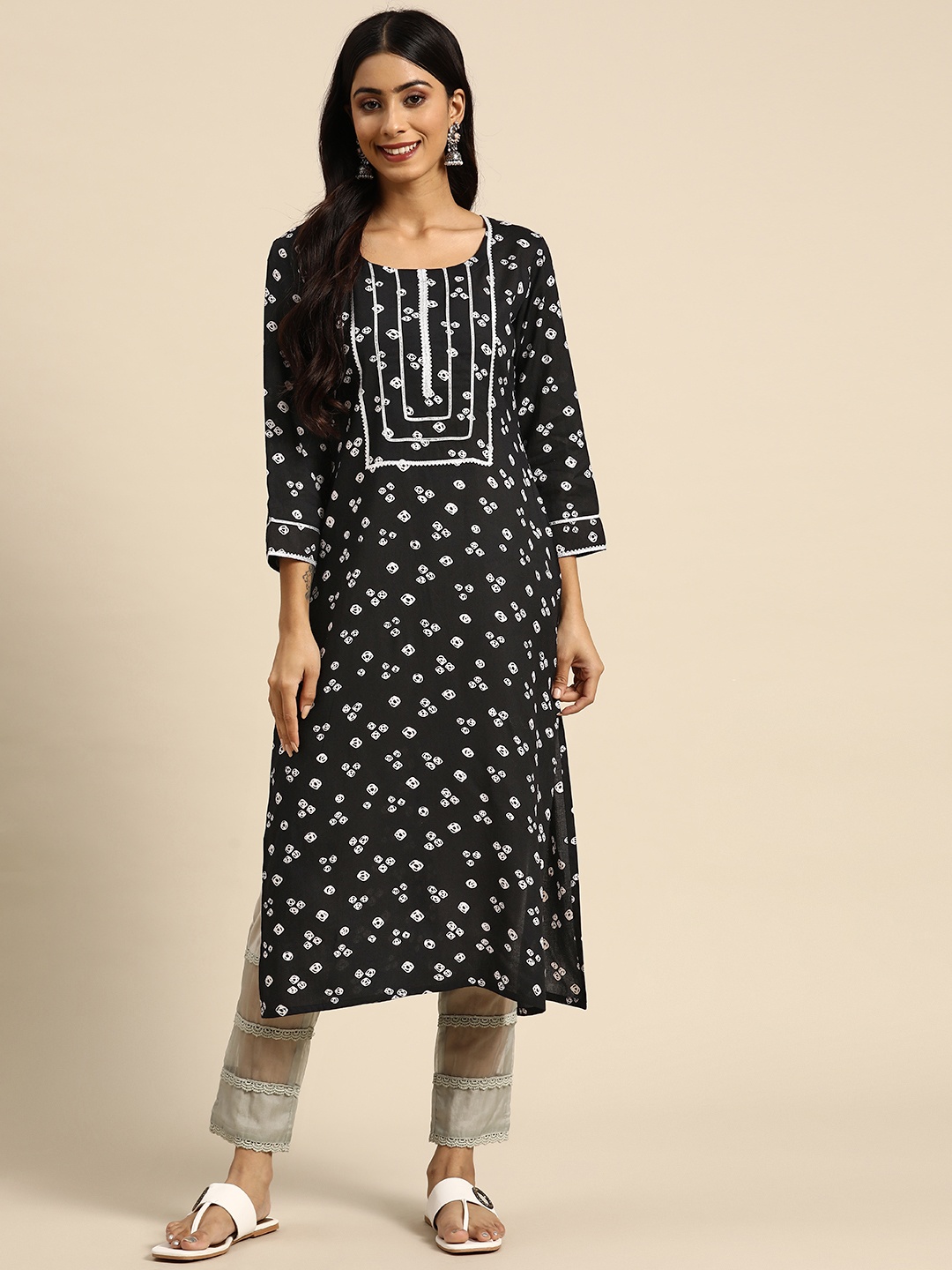 

GERUA Women Black & White Bandhani Printed Gotta Patti Kurta