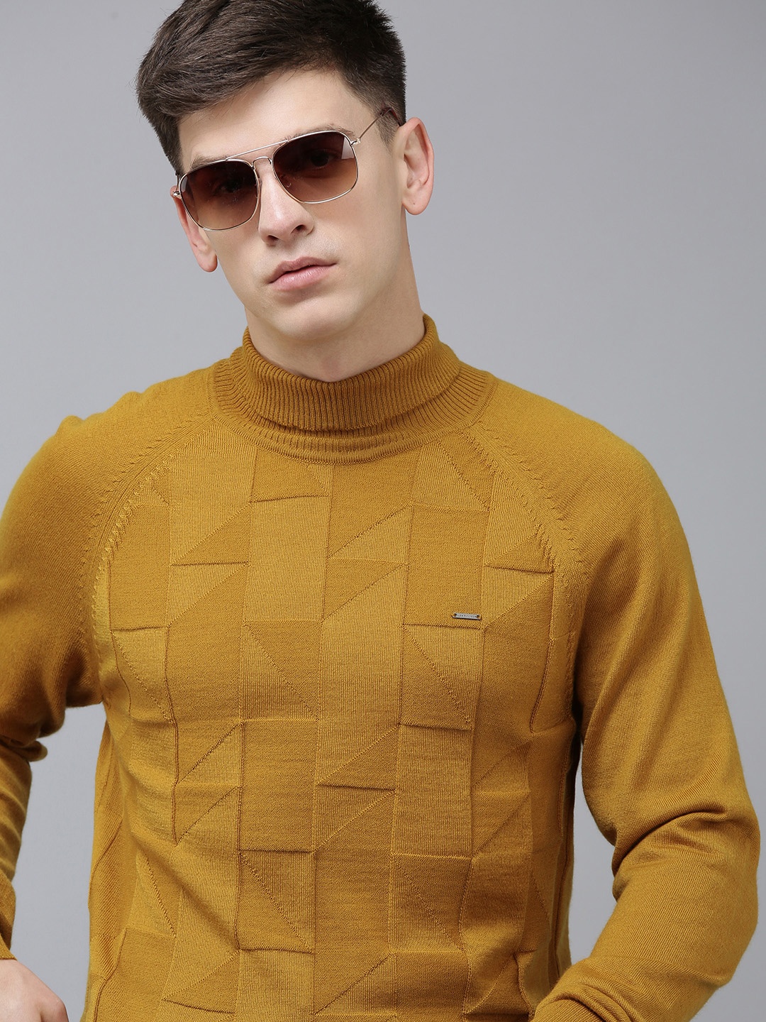 

Van Heusen Men Turtle Neck Geometric Pullover, Mustard