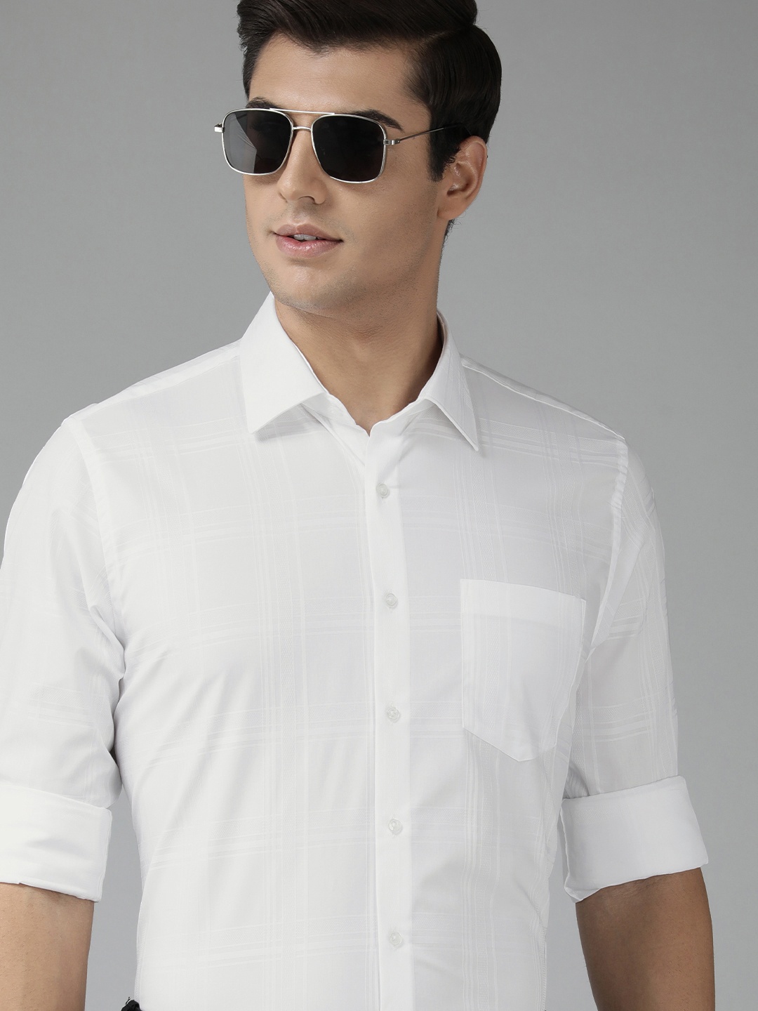 

Van Heusen Men White Slim Fit Tartan Checks Opaque Pure Cotton Formal Shirt