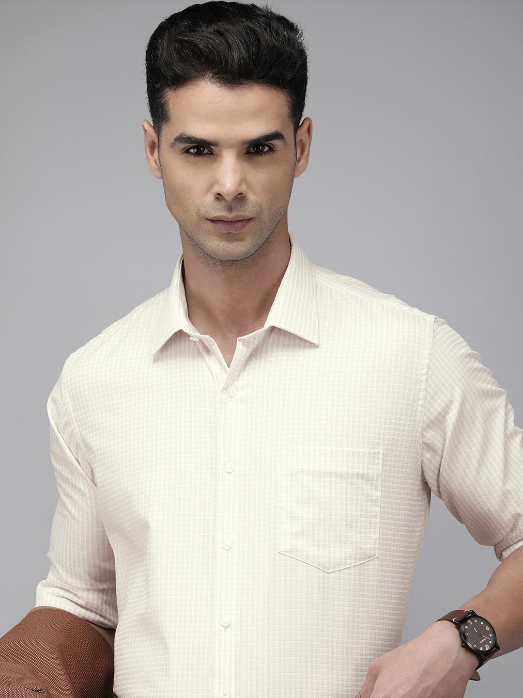 

Van Heusen Men Beige Slim Fit Micro Checked Long Sleeves Formal Shirt