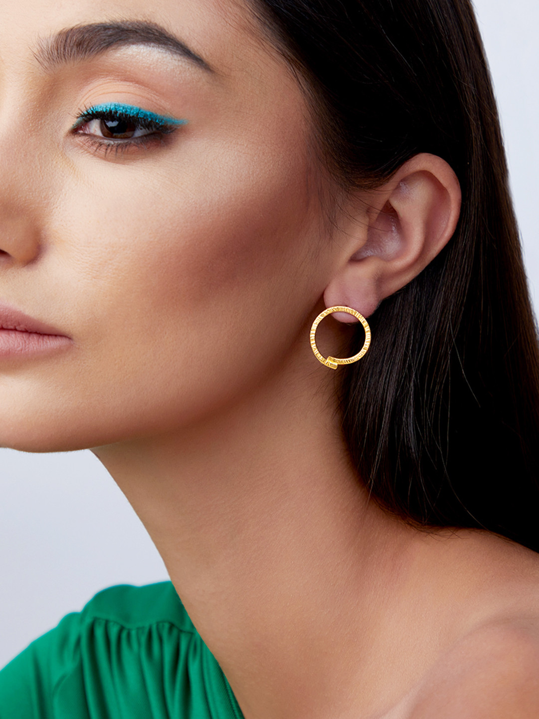 

Rubans Voguish Gold-Plated Classic Studs Earrings