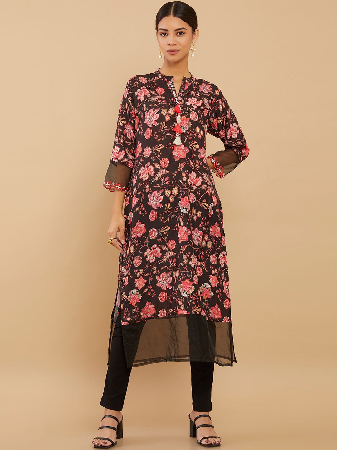 

Soch Women Black Floral Printed Flared Sleeves Crepe Kurta
