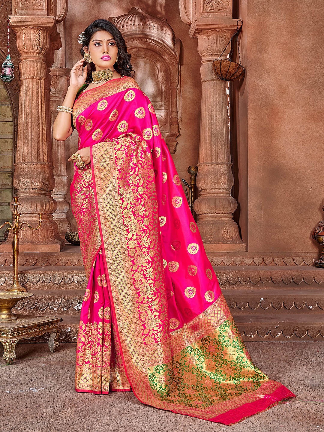 

elora Pink & Gold-Toned Floral Zari Silk Blend Saree
