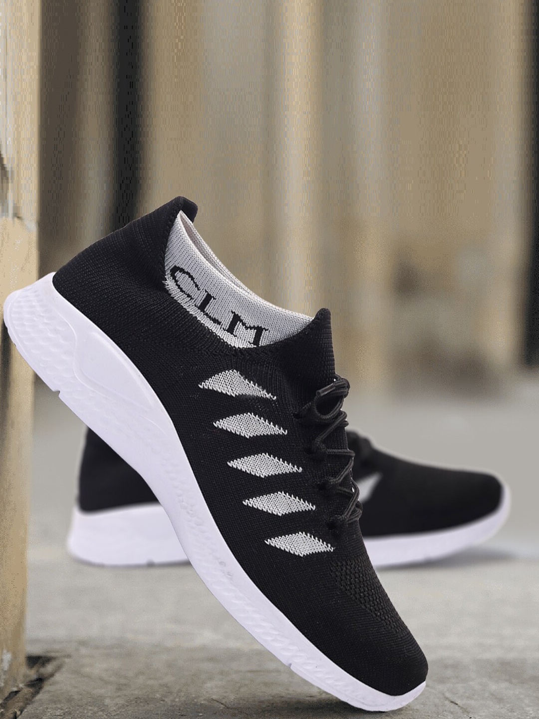 

CLYMB Men Black Mesh Running Non-Marking Shoes