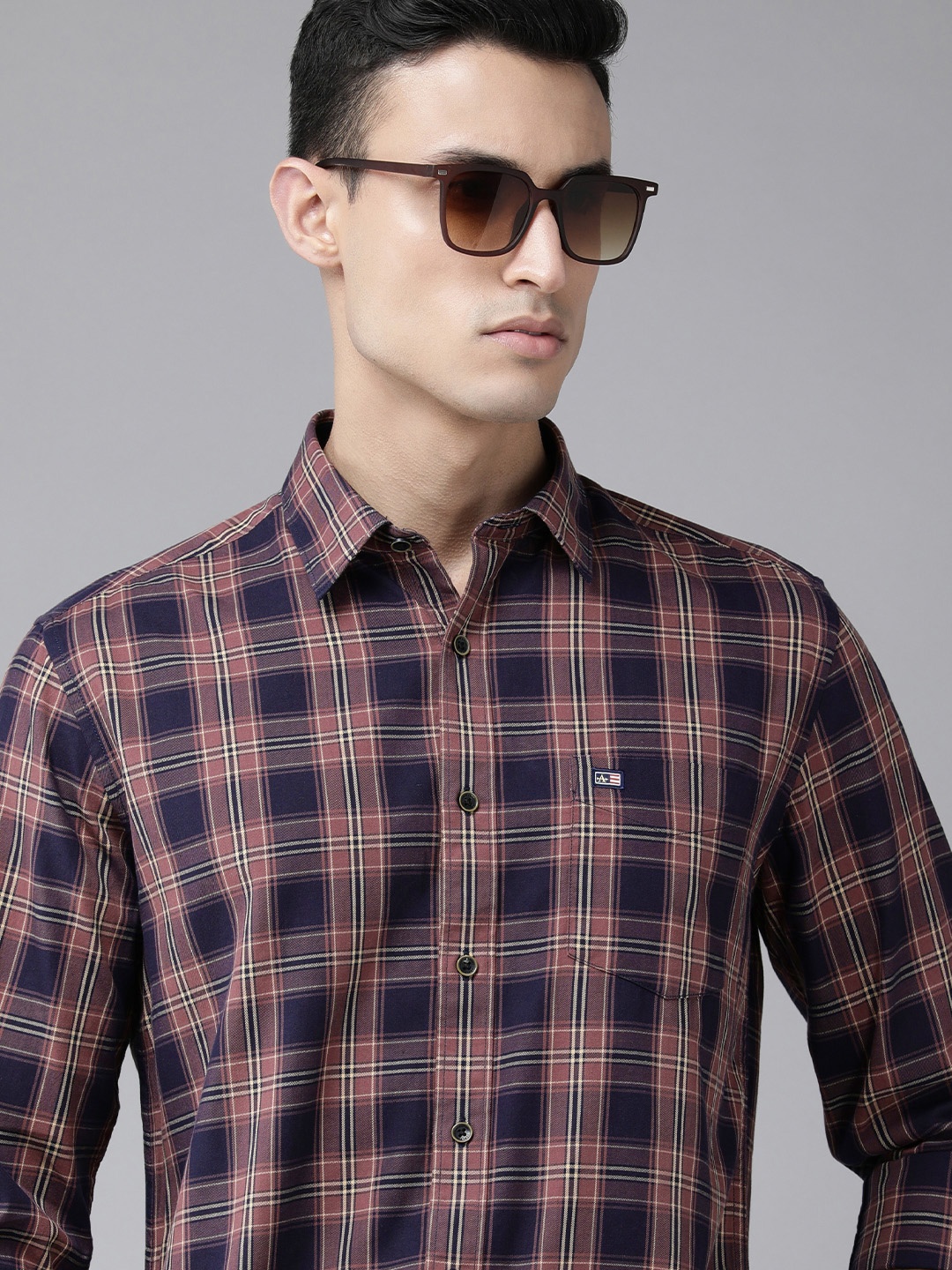

Arrow Sport Men Navy Blue & Rust Brown Manhattan Slim Fit Tartan Checked Casual Shirt