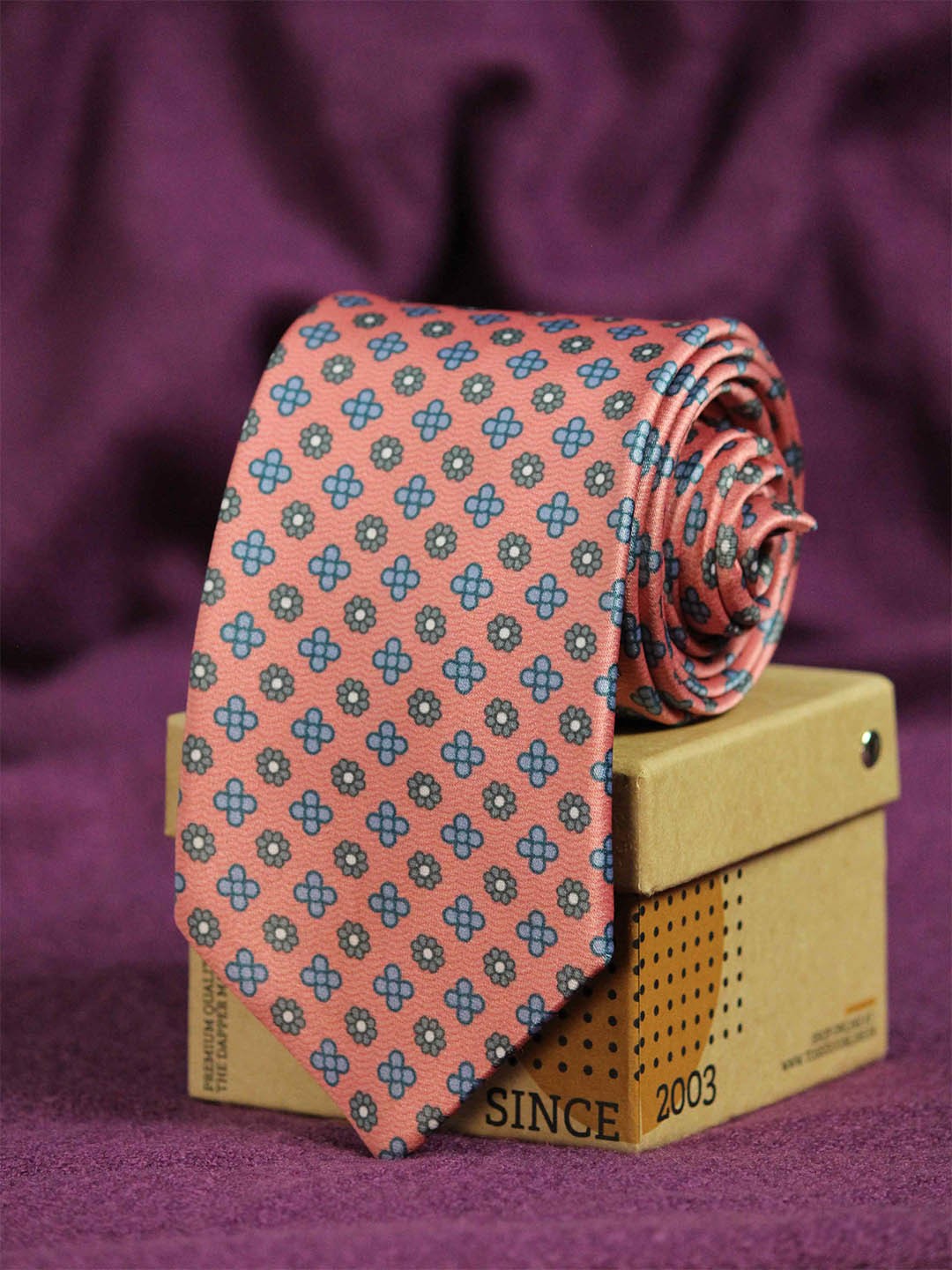 

Tossido Men Pink & Blue Printed Broad Tie
