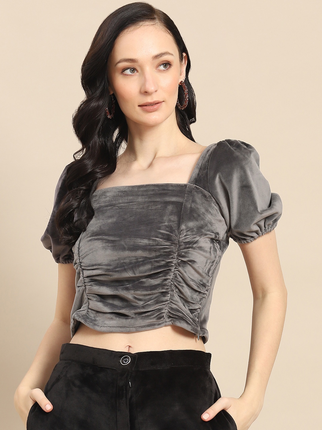 

WoowZerz Grey Solid Ruched Velvet Crop Top