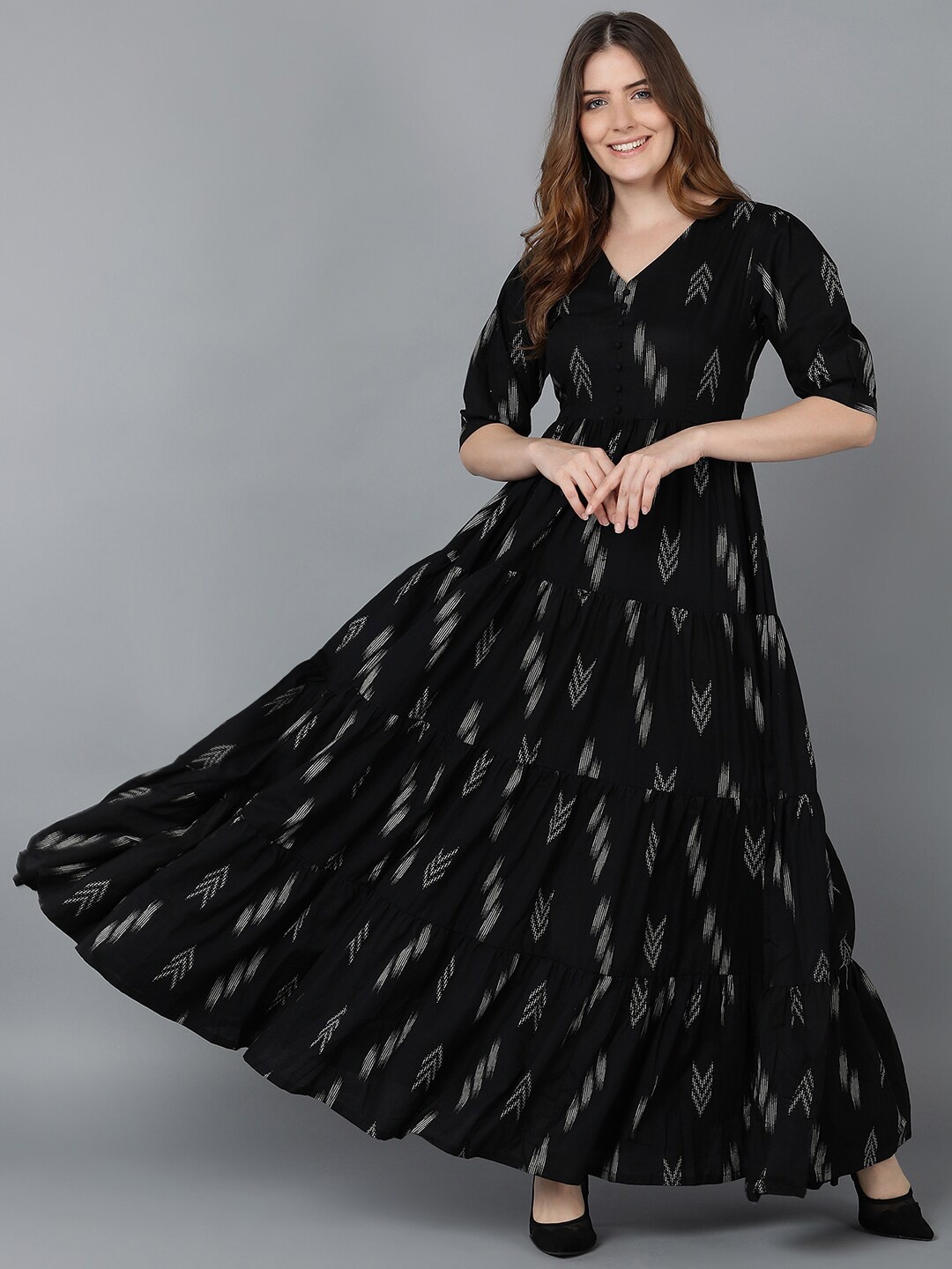 

AHIKA Women Black & White Geometric Printed Cotton Maxi Dress