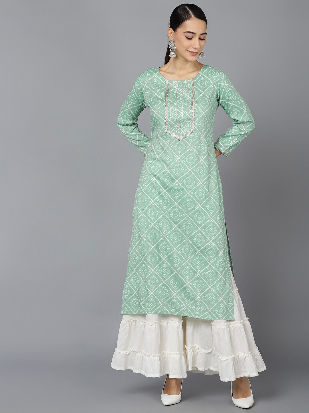 

AHIKA Women Sea Green Bandhani Printed Gotta Patti Kurta