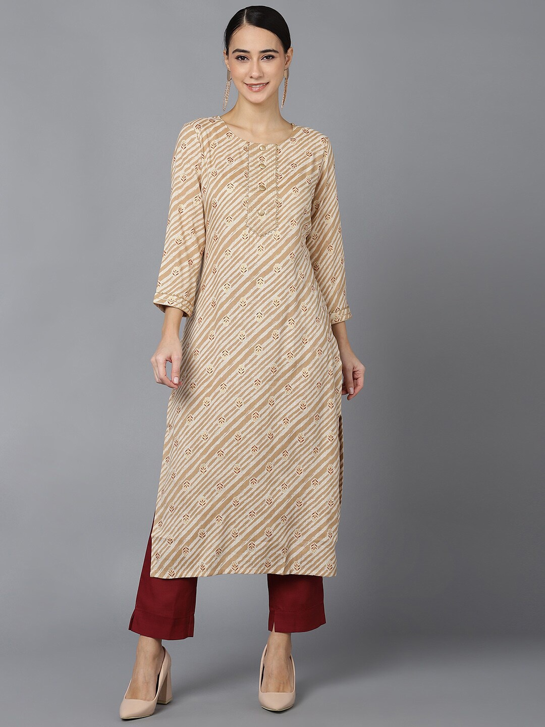 

AHIKA Women Beige Leheriya Printed Gotta Patti Cotton Kurta