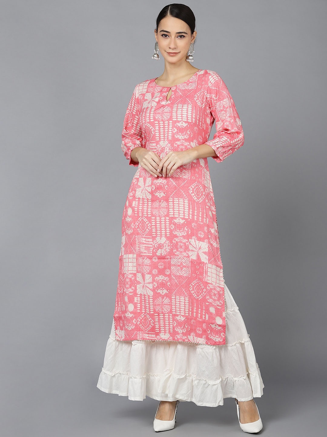 

AHIKA Women Pink Geometric Printed Keyhole Neck Kurta