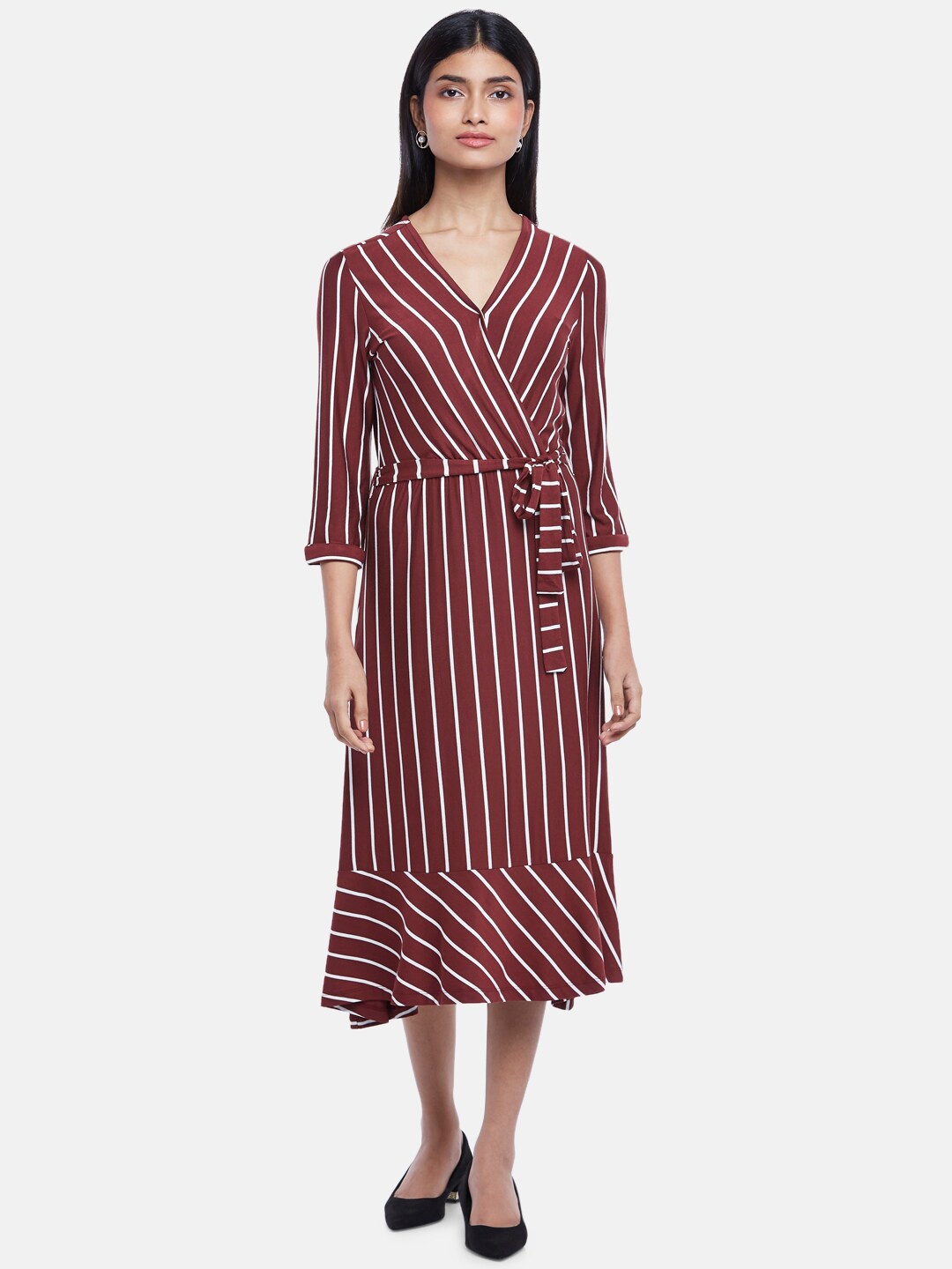 

Annabelle by Pantaloons Women Maroon Striped Formal Midi Dress