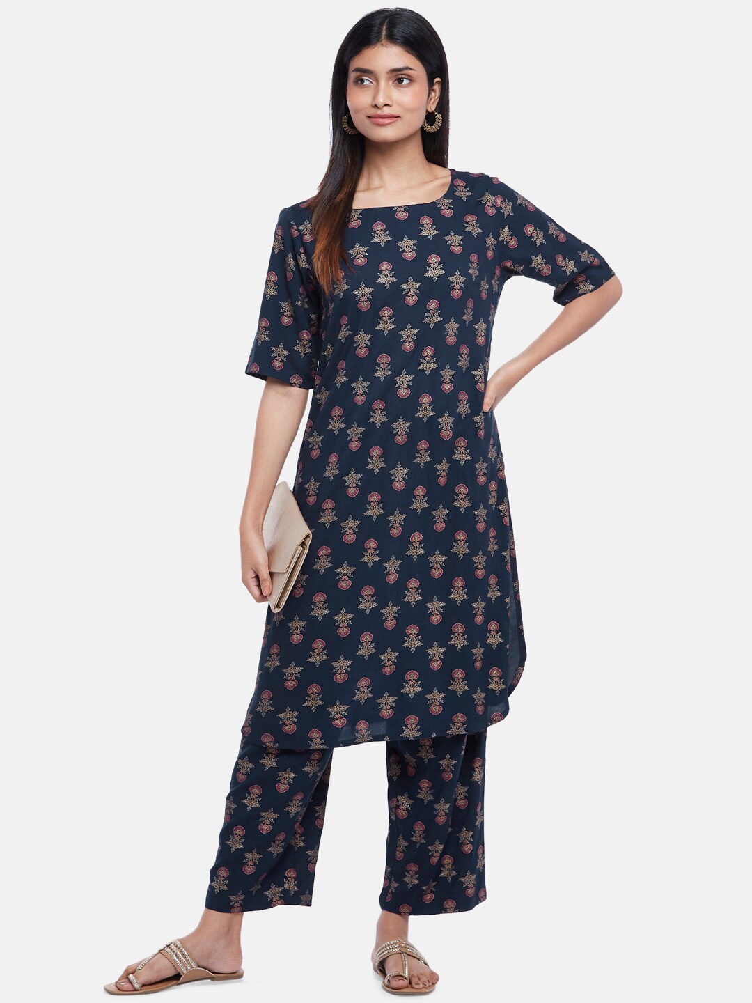 

RANGMANCH BY PANTALOONS Women Navy Blue Floral Printed Kurta with Trousers