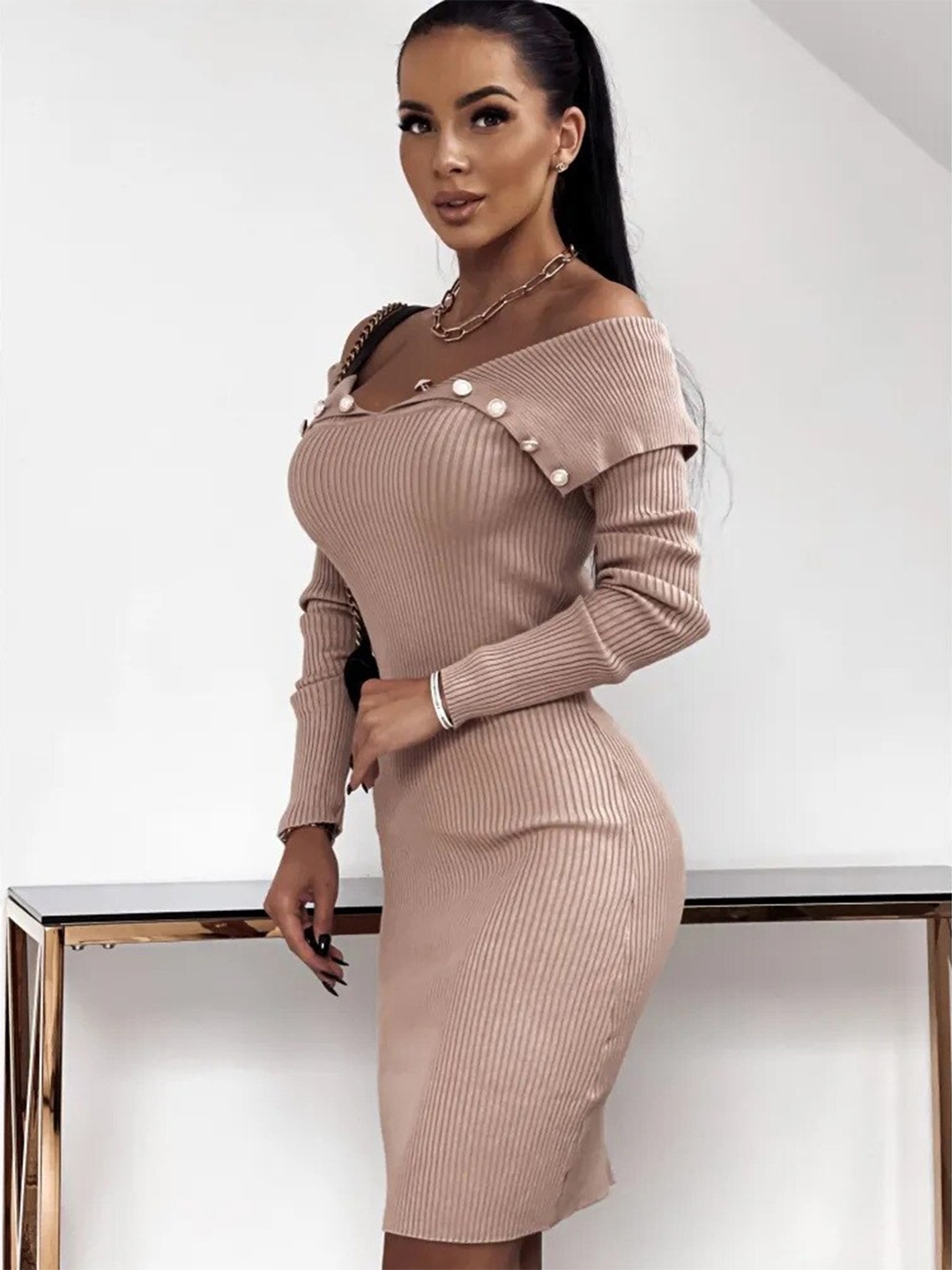 

BoStreet Beige Off-Shoulder Solid Ribbed Bodycon Dress