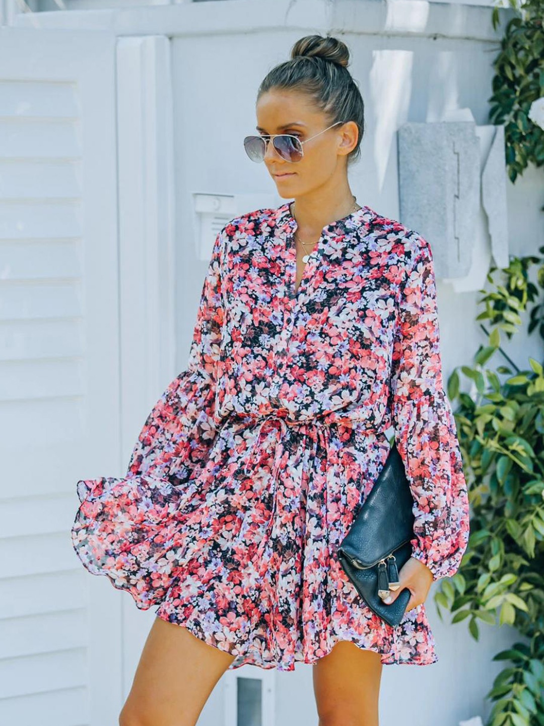 

BoStreet Black & Red Floral Printed Mini Dress