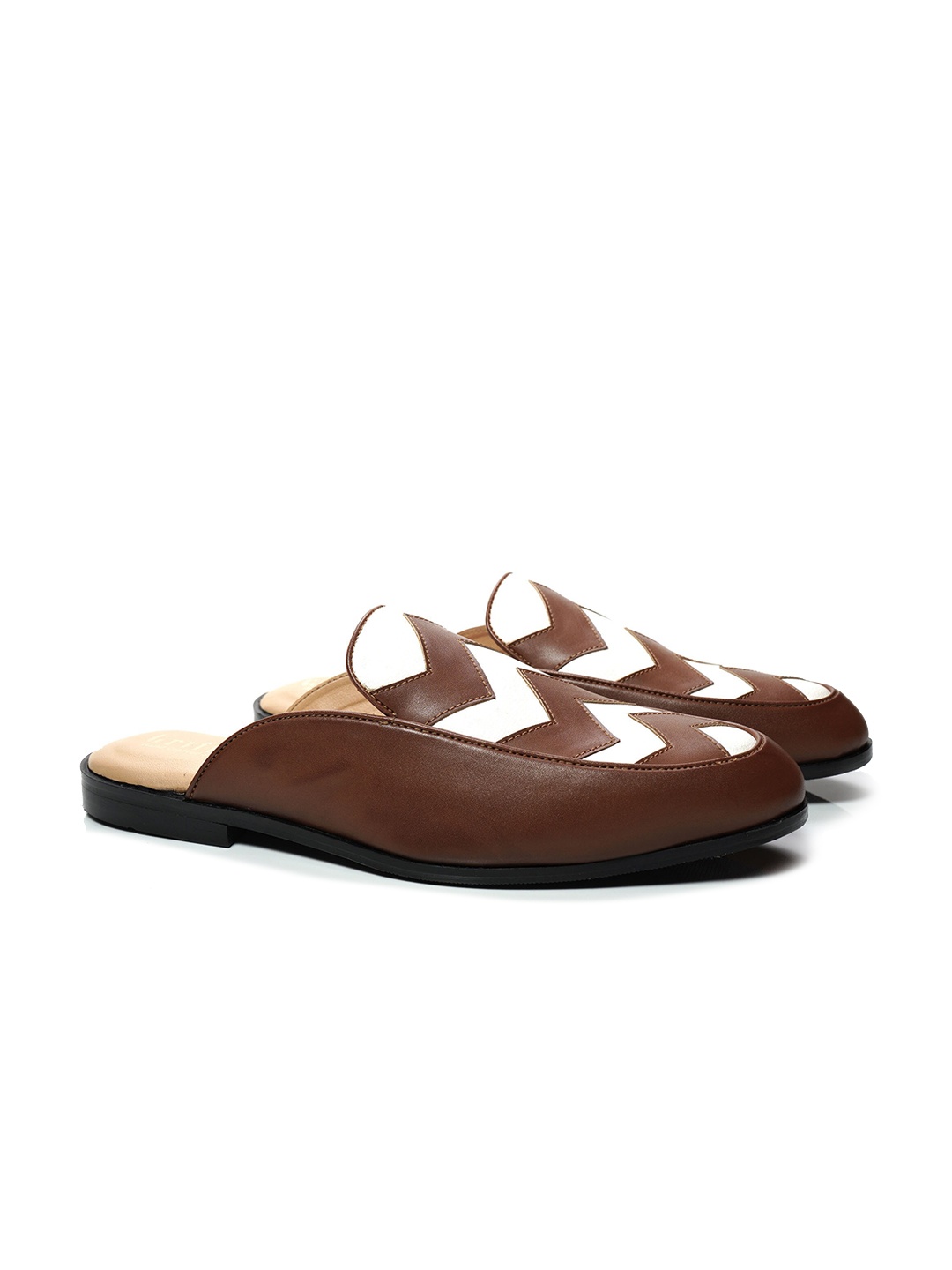 

GRIFFIN Men White Printed Mules