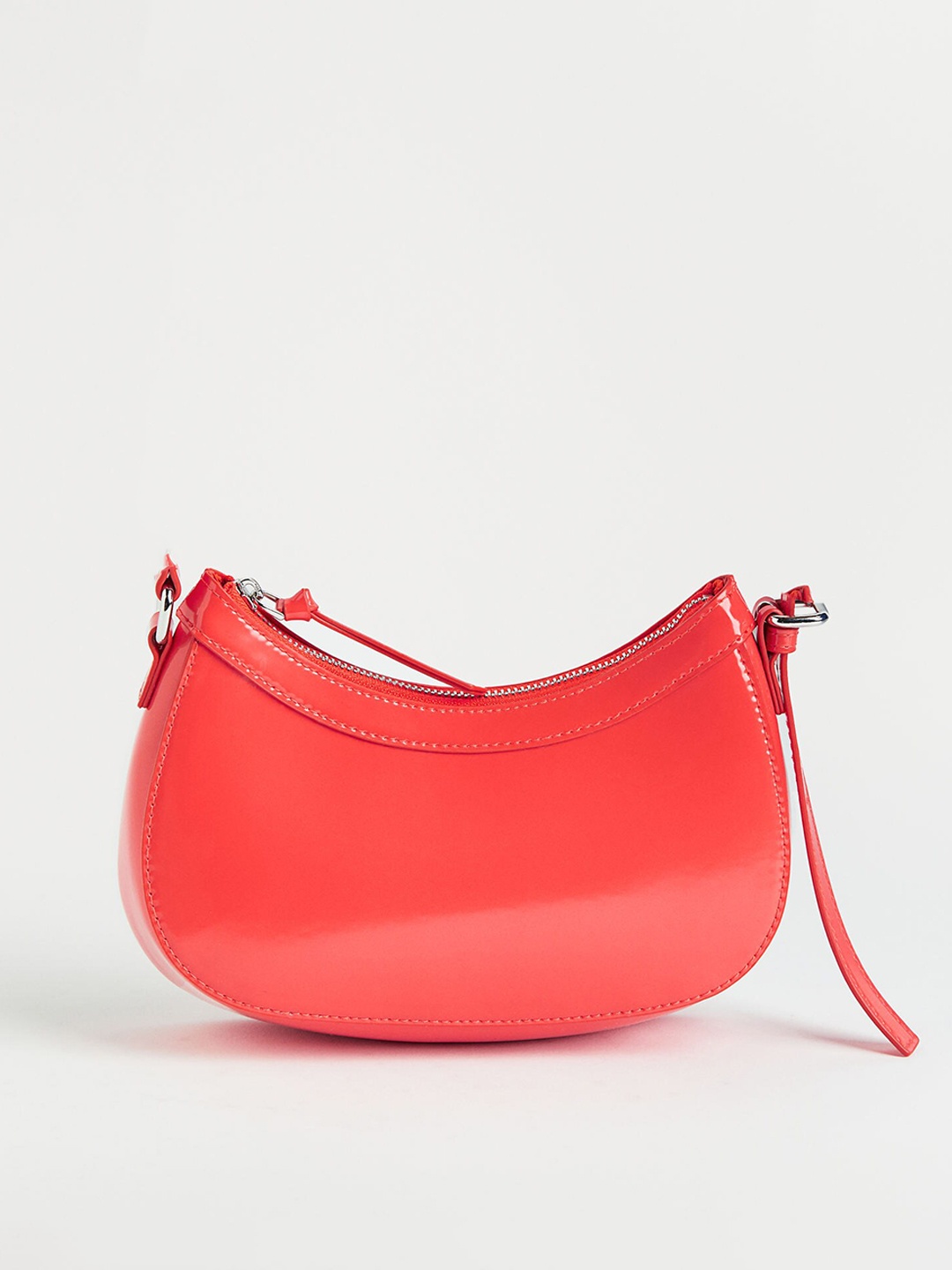 

H&M Women Red Solid Shoulder Bag