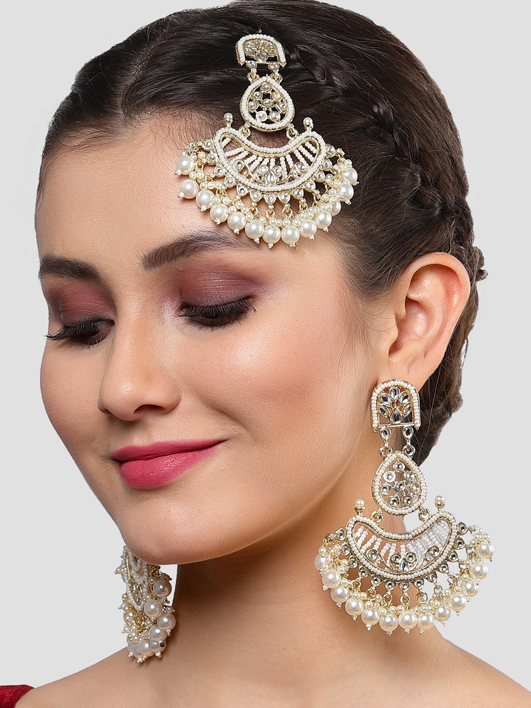 

KARATCART Gold-Plated Kundan & Pearl Jewellery Set