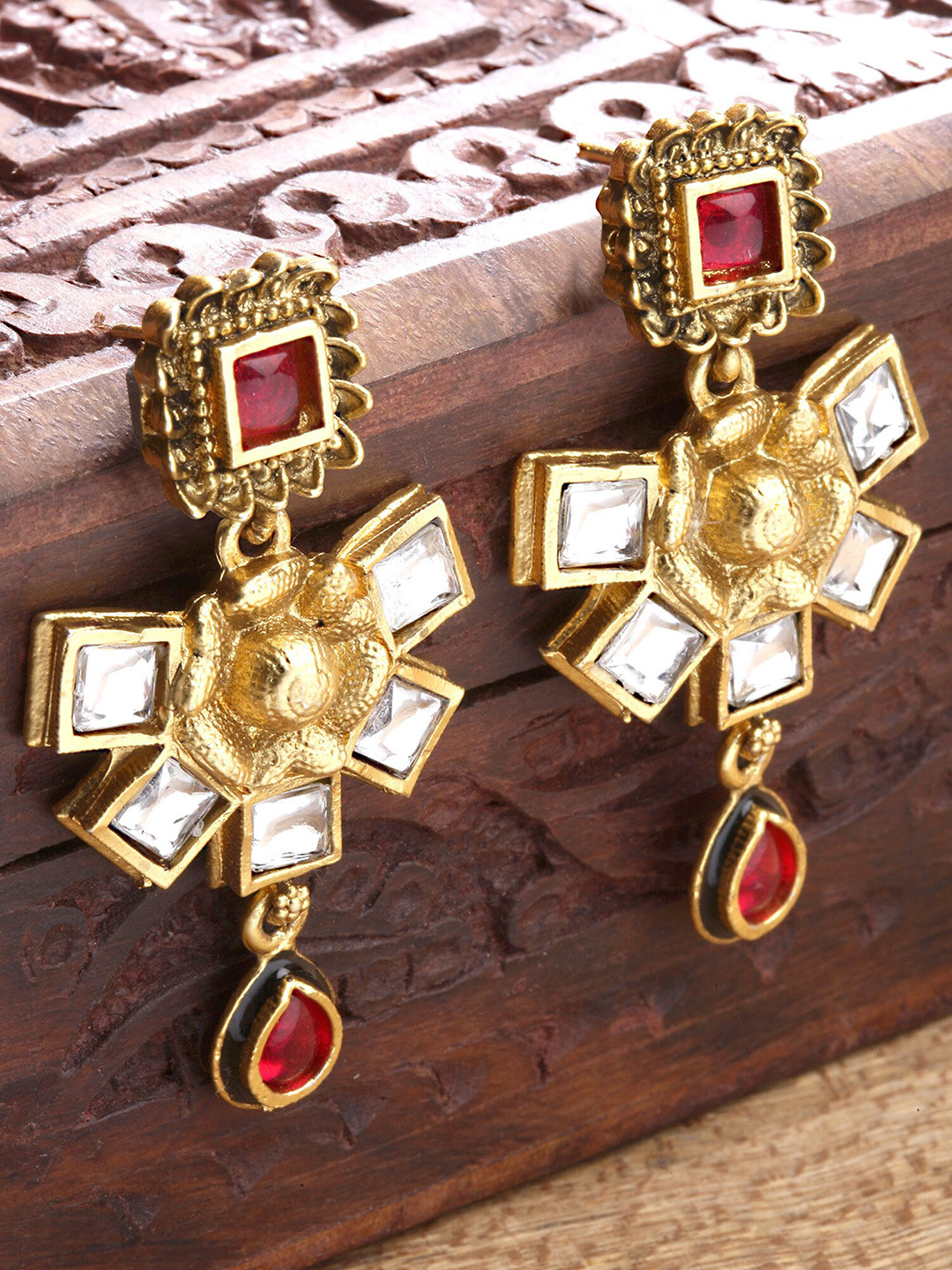 

KARATCART Red & White Gold-Plated Contemporary Drop Earrings