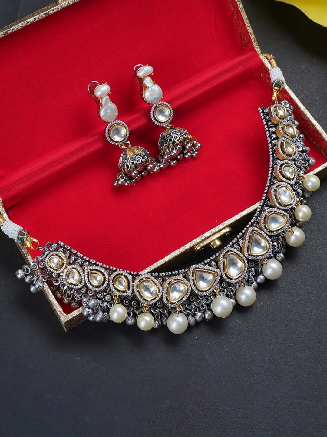 

AURAA TRENDS Women Silver Gold-Plated Jewellery Set