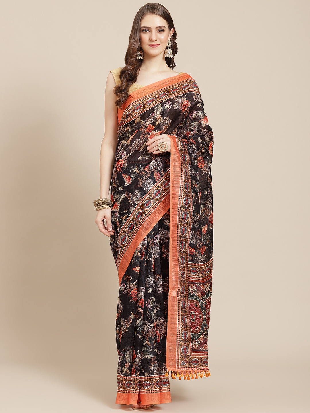 

Grancy Black & Peach-Coloured Floral Kanjeevaram Saree