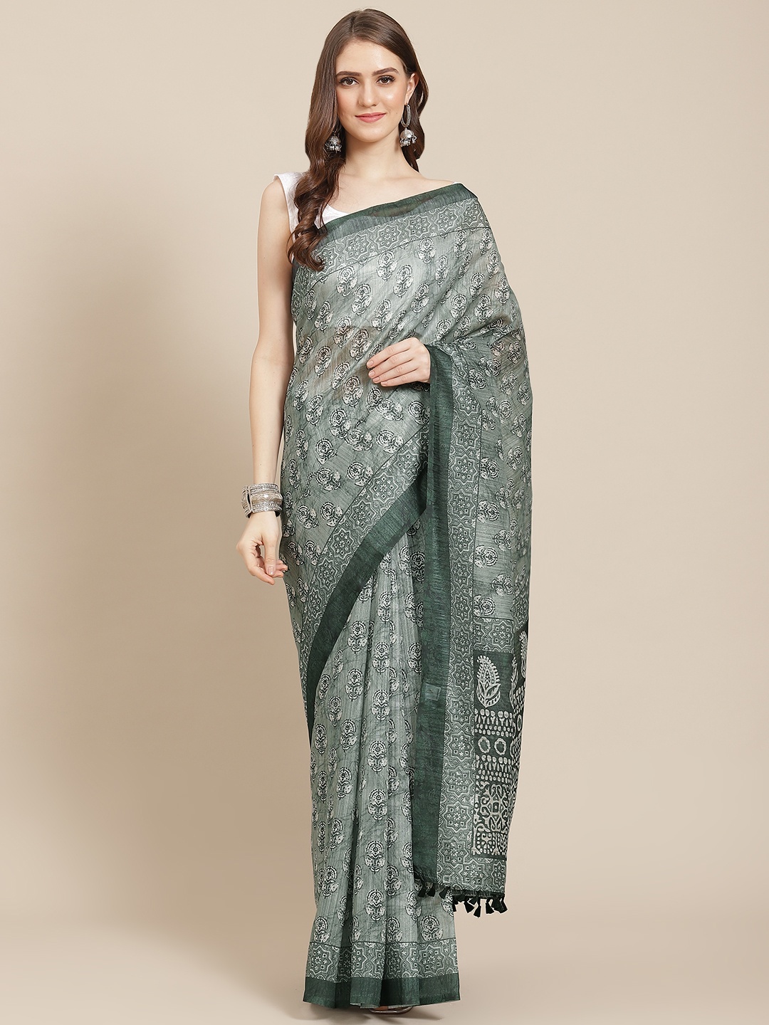 

Grancy Green Ethnic Motifs Kanjeevaram Saree