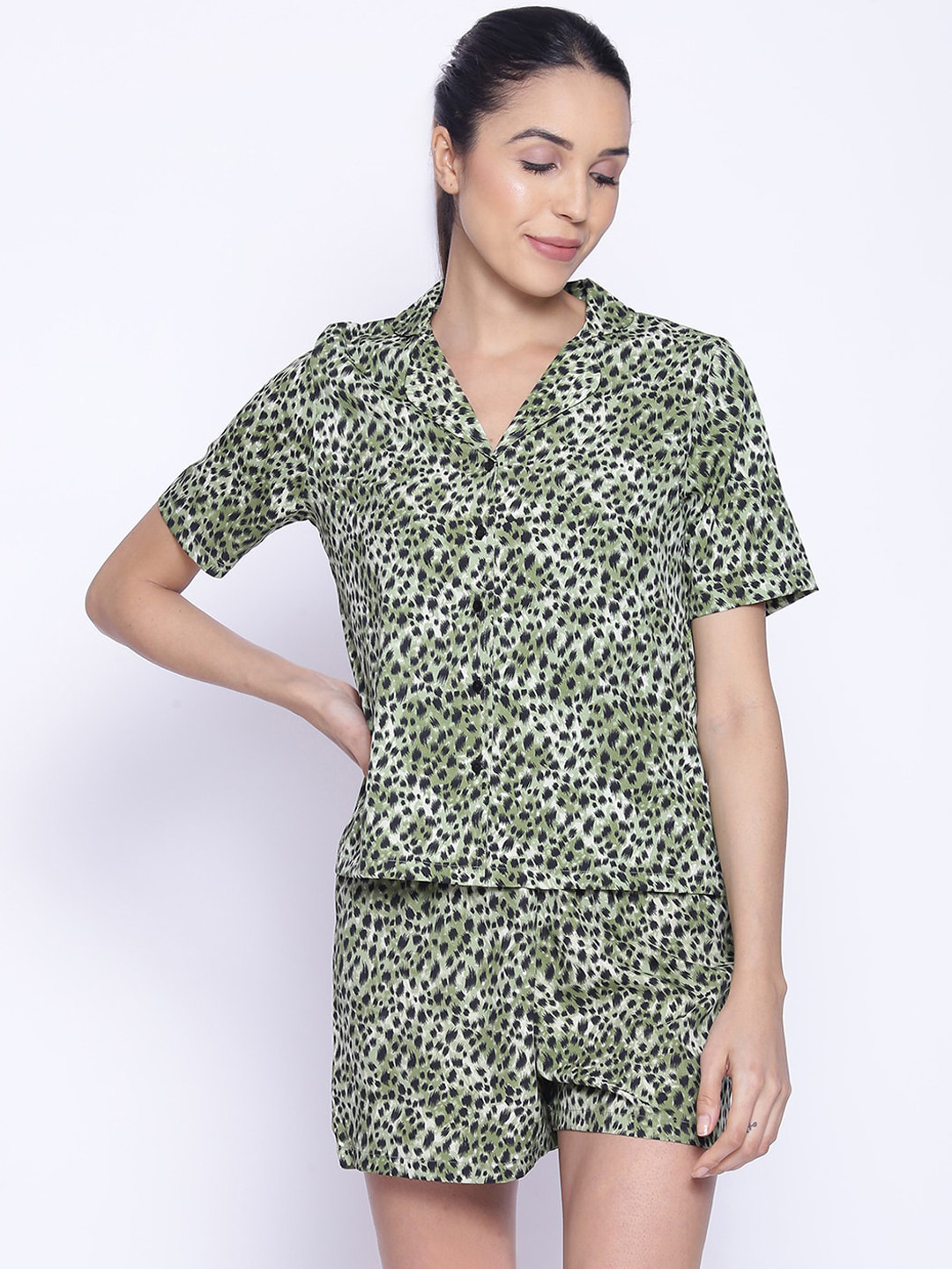 

IX IMPRESSION Women Black & Green Printed Night suit