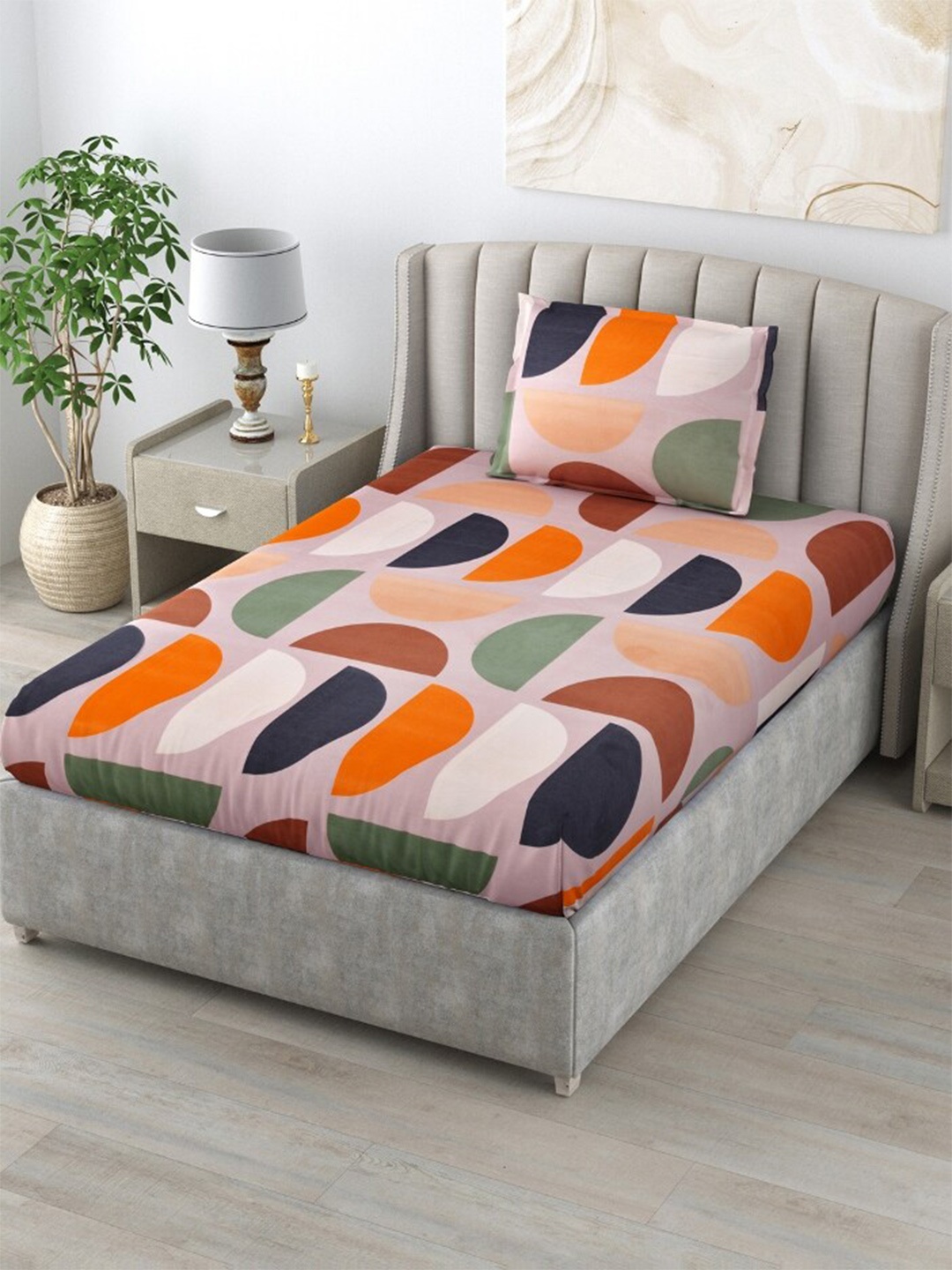 

Salona Bichona Pink & Green Geometric 144 TC Single Bedsheet with 1 Pillow Covers