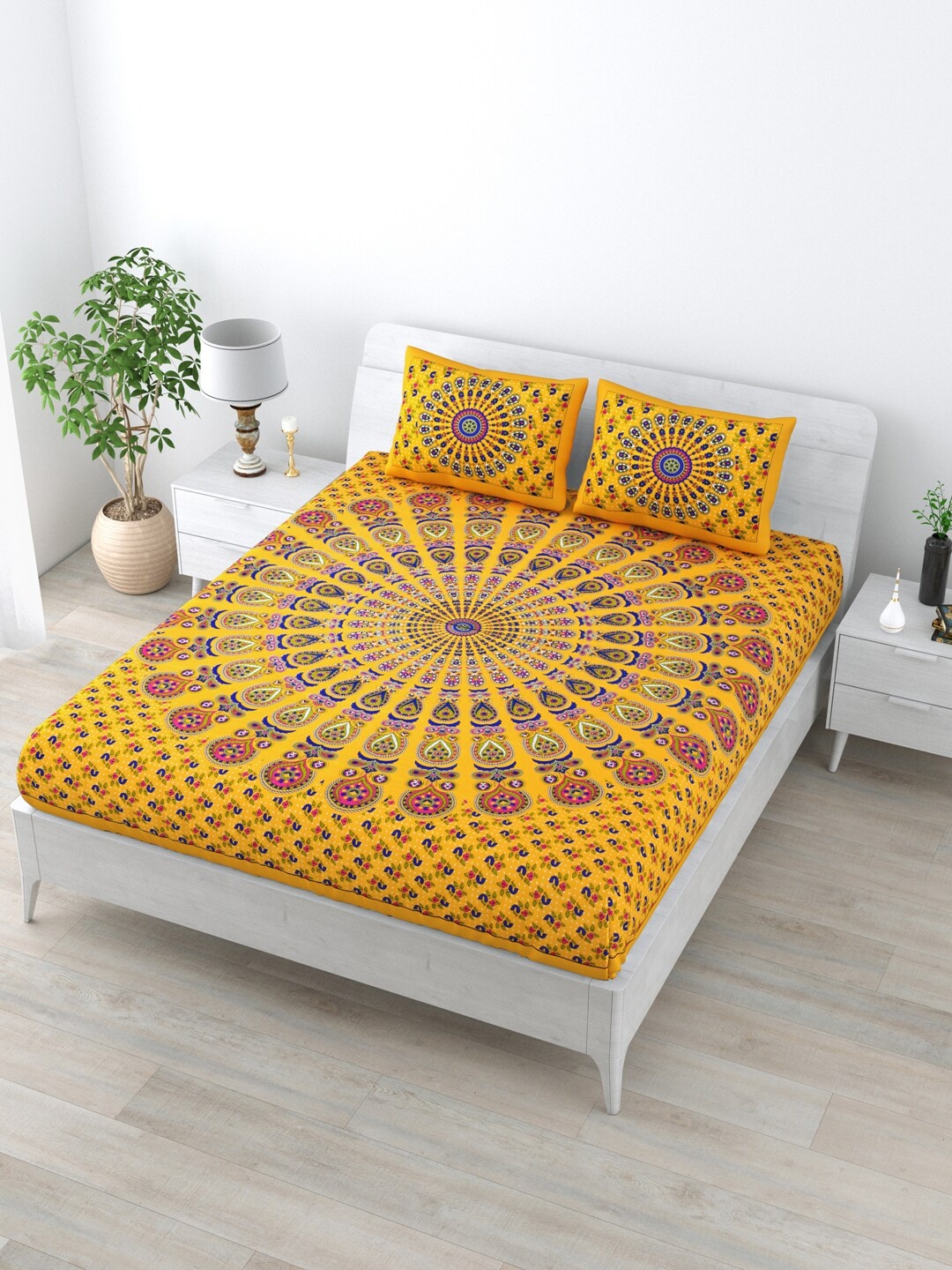 

LIVING ROOTS Yellow & Blue Ethnic Motifs 144 TC Queen Bedsheet with 2 Pillow Covers