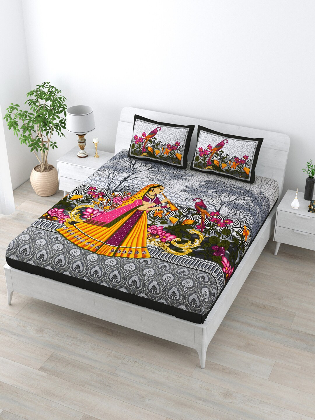 

LIVING ROOTS Grey & Orange Ethnic Motifs 144 TC Queen Bedsheet with 2 Pillow Covers