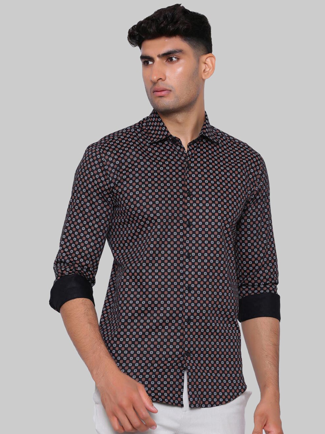 

Tistabene Men Black Printed Cotton Casual Shirt