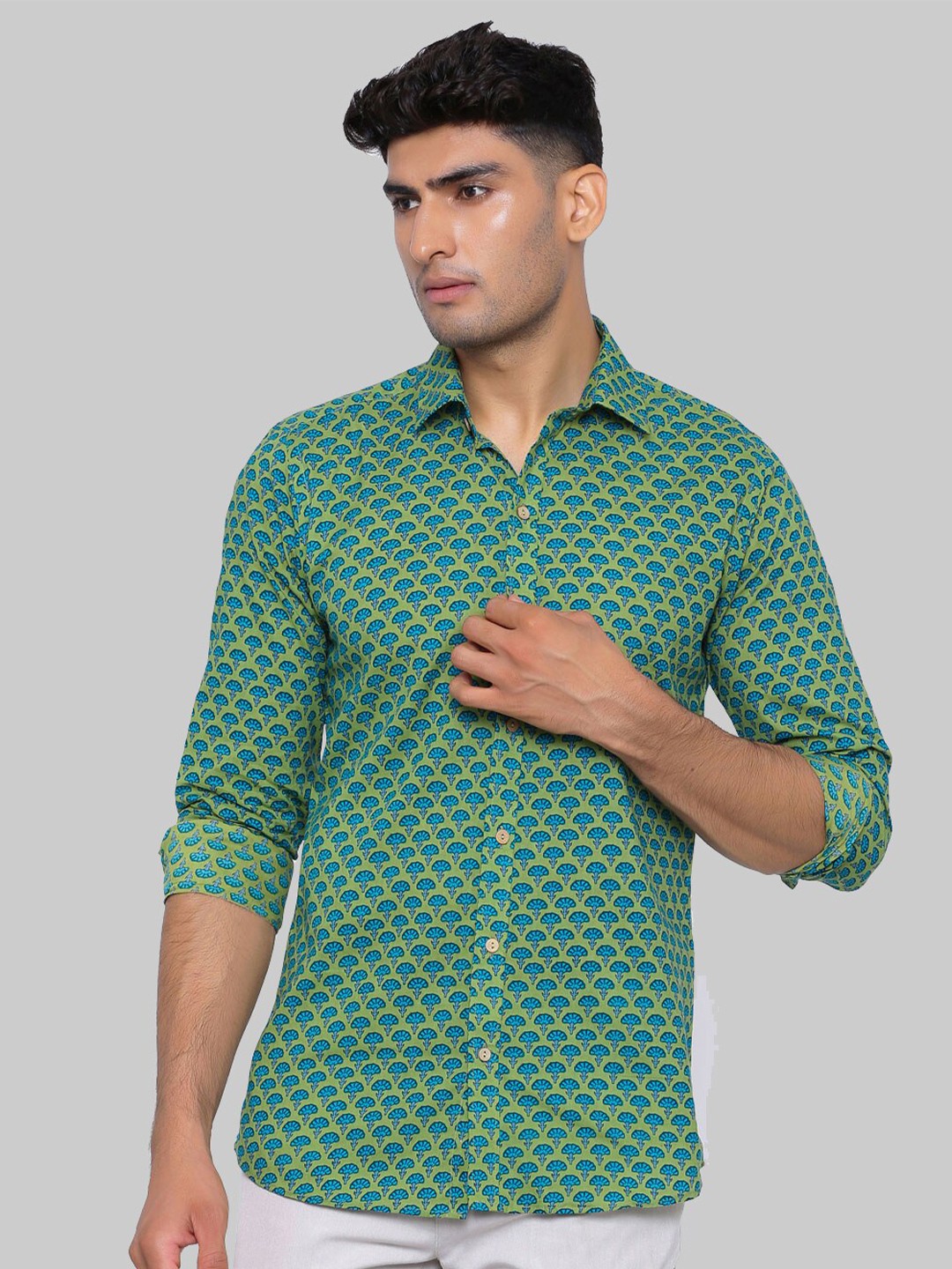 

Tistabene Men Green Premium Printed Casual Shirt