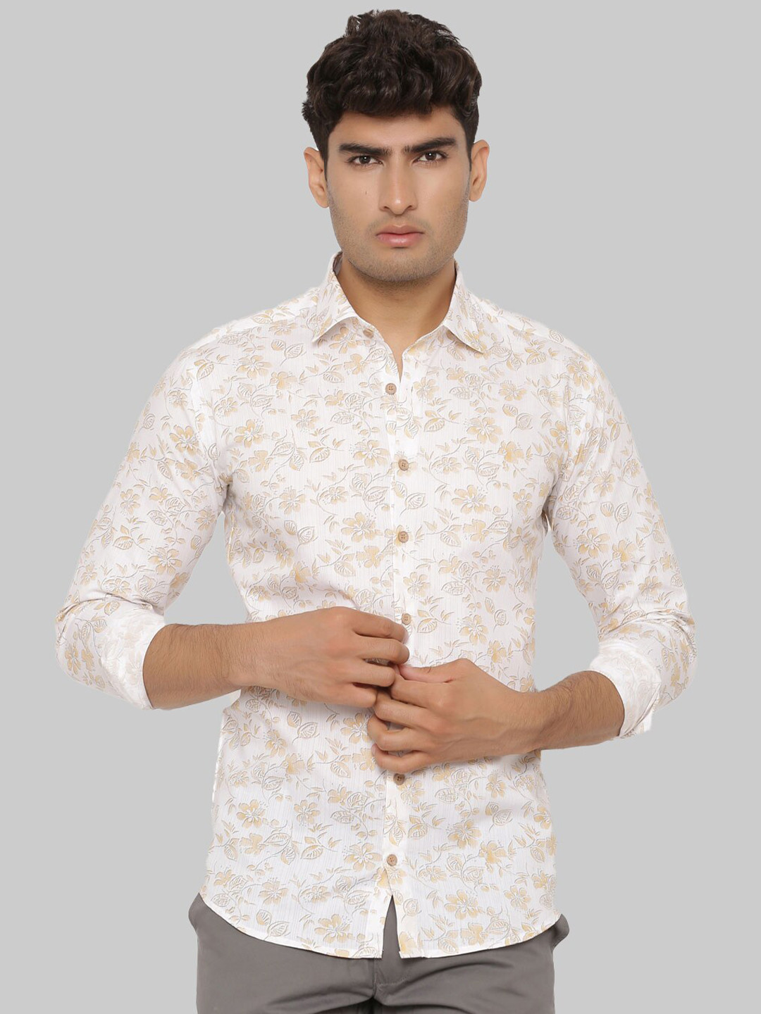 

Tistabene Men White Premium Floral Cotton Printed Casual Shirt