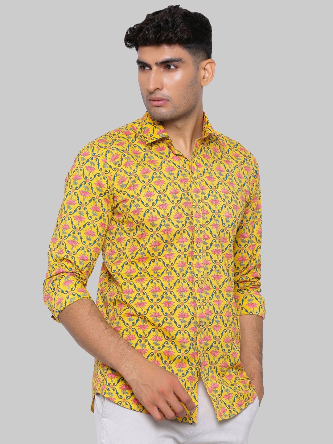 

Tistabene Men Yellow Premium Floral Printed Cotton Casual Shirt