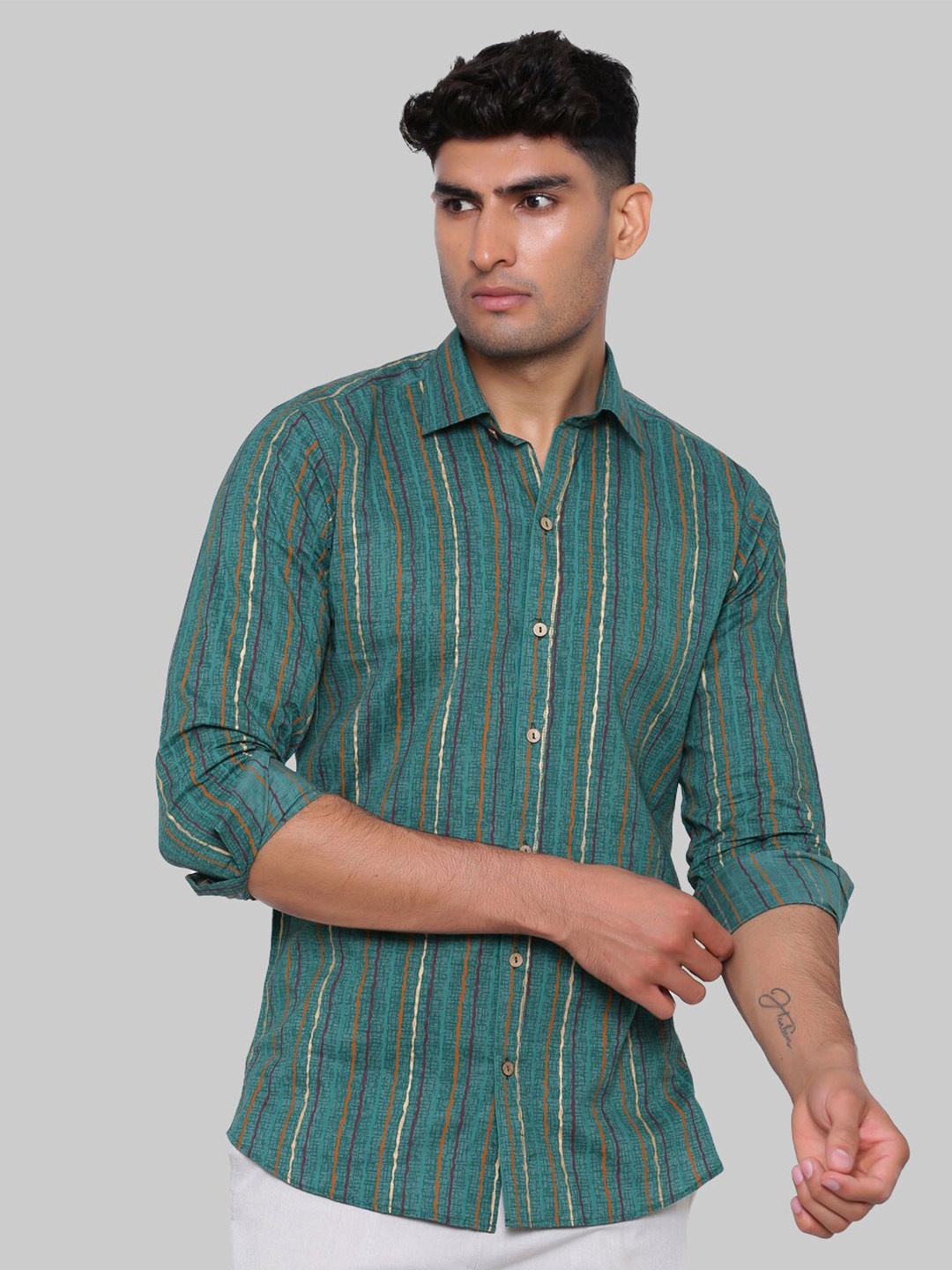 

Tistabene Men Green Premium Striped Casual Shirt
