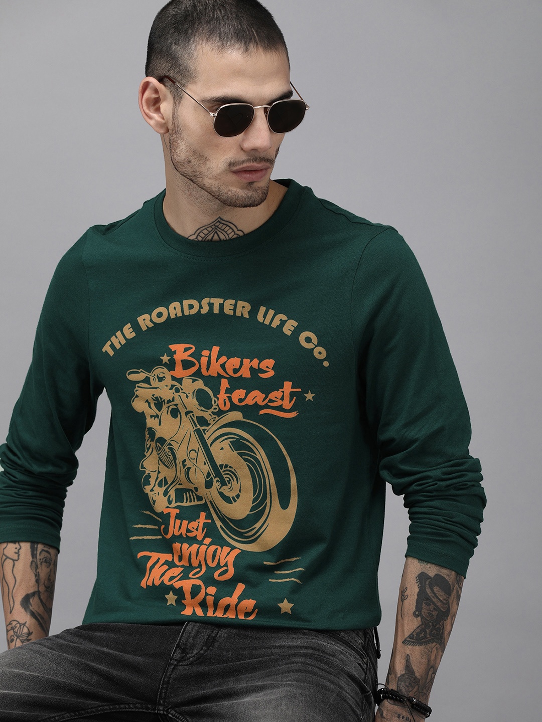 

Roadster Men Green Typography Printed Cotton T-shirt