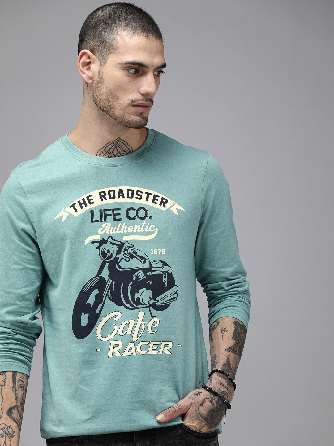 

Roadster Men Blue Typography Printed Cotton T-shirt