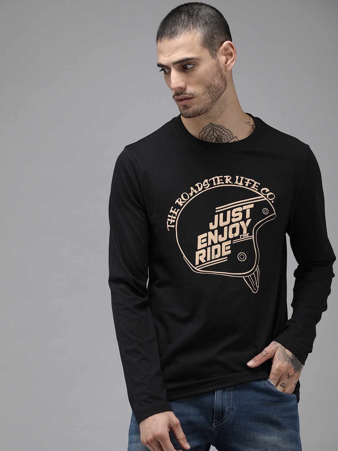 

Roadster Men Black Printed Cotton T-shirt