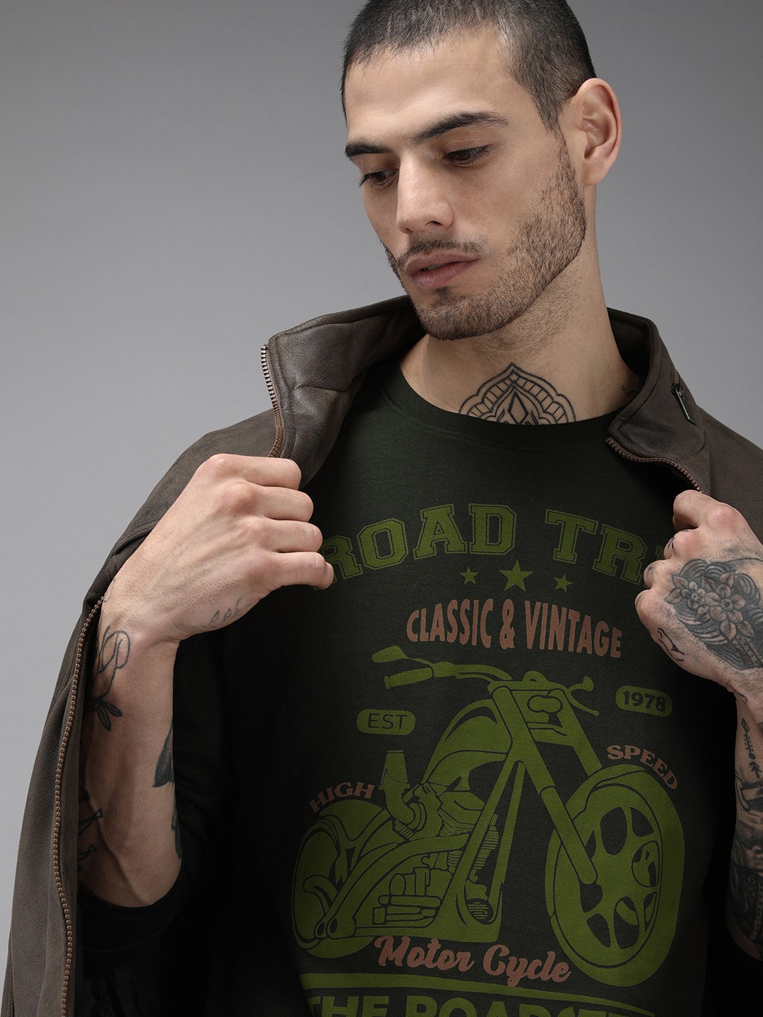 

Roadster Men Green Typography Printed Cotton T-shirt