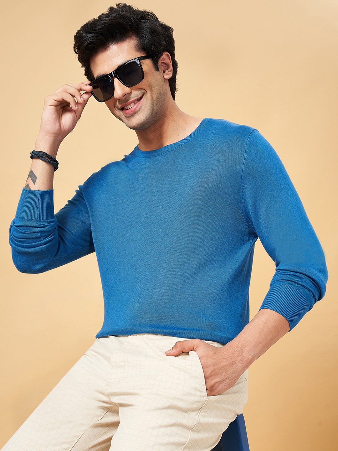 

BYFORD by Pantaloons Men Blue Solid Pullover