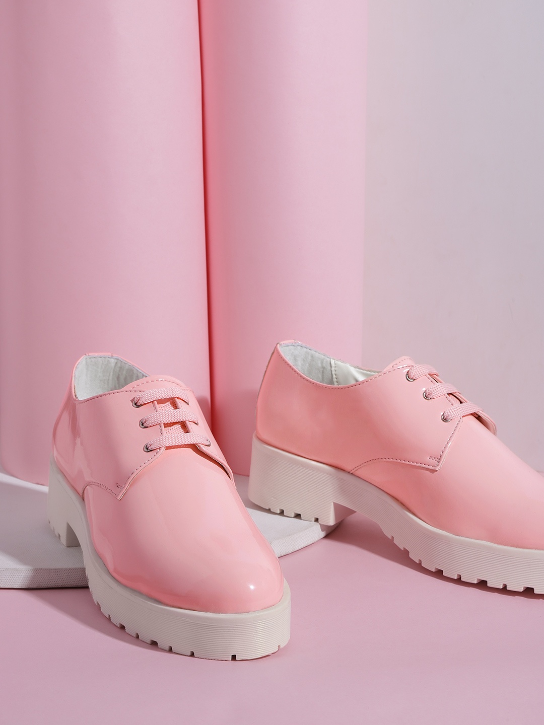 

Mast & Harbour Women Derbys, Pink
