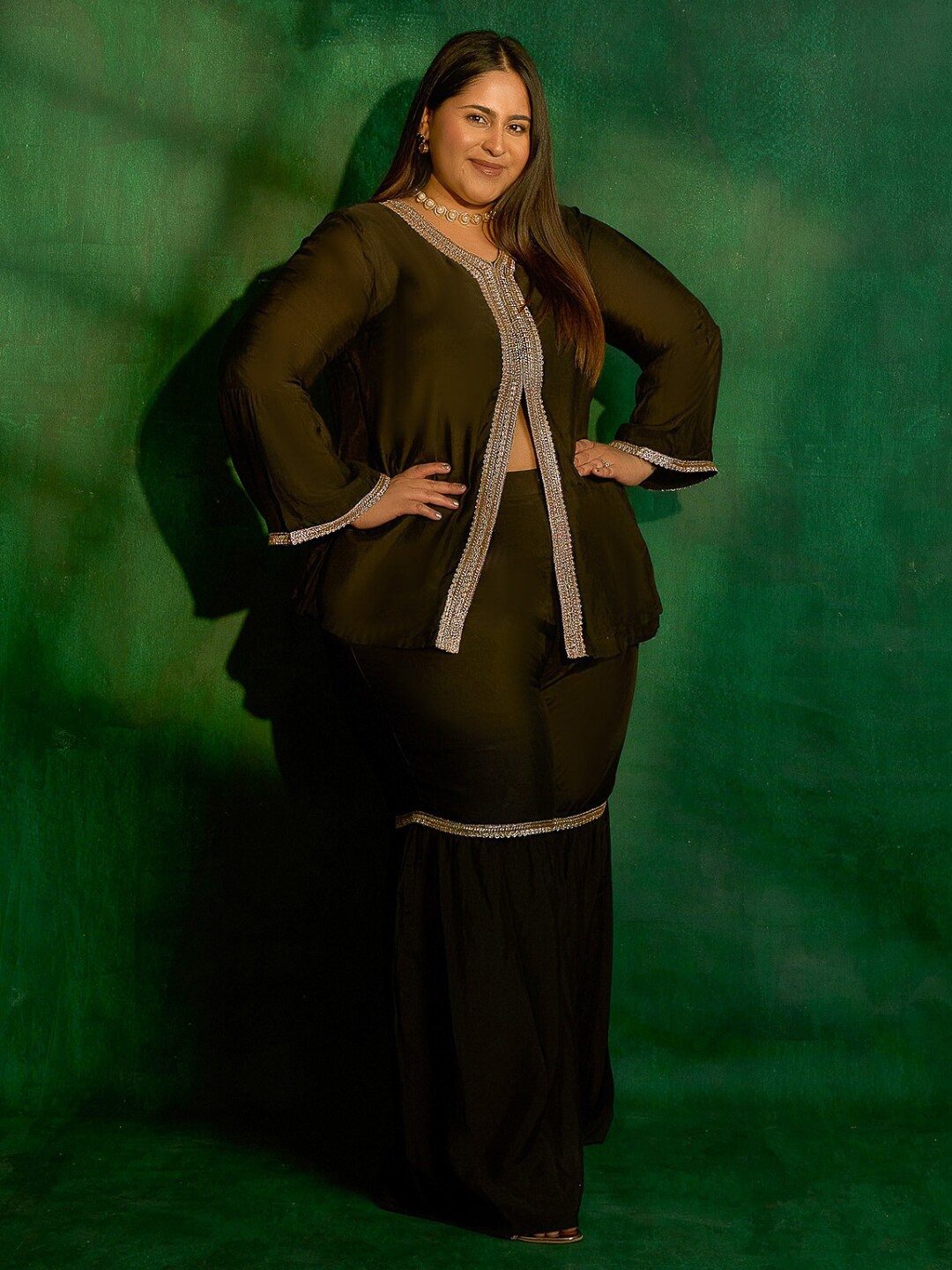 

Alaya By Stage3 Women Black And Gold Toned Flared Palazzos