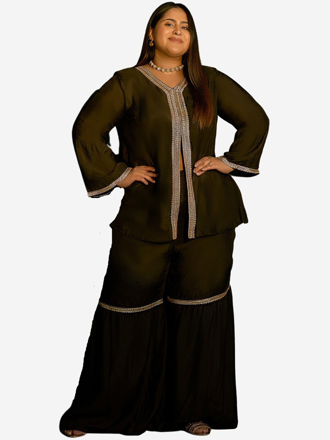 

Alaya By Stage3 Women Plus size Black & Gold-Toned Flared Sleeves Gotta Patti Kurta