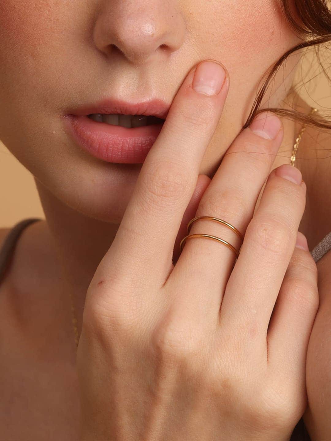 

PALMONAS Gold-Plated Gold-Colored Finger Ring