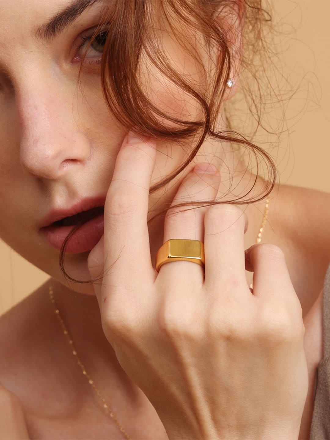 

PALMONAS Women 18k Gold-Plated Square Signet Finger Ring
