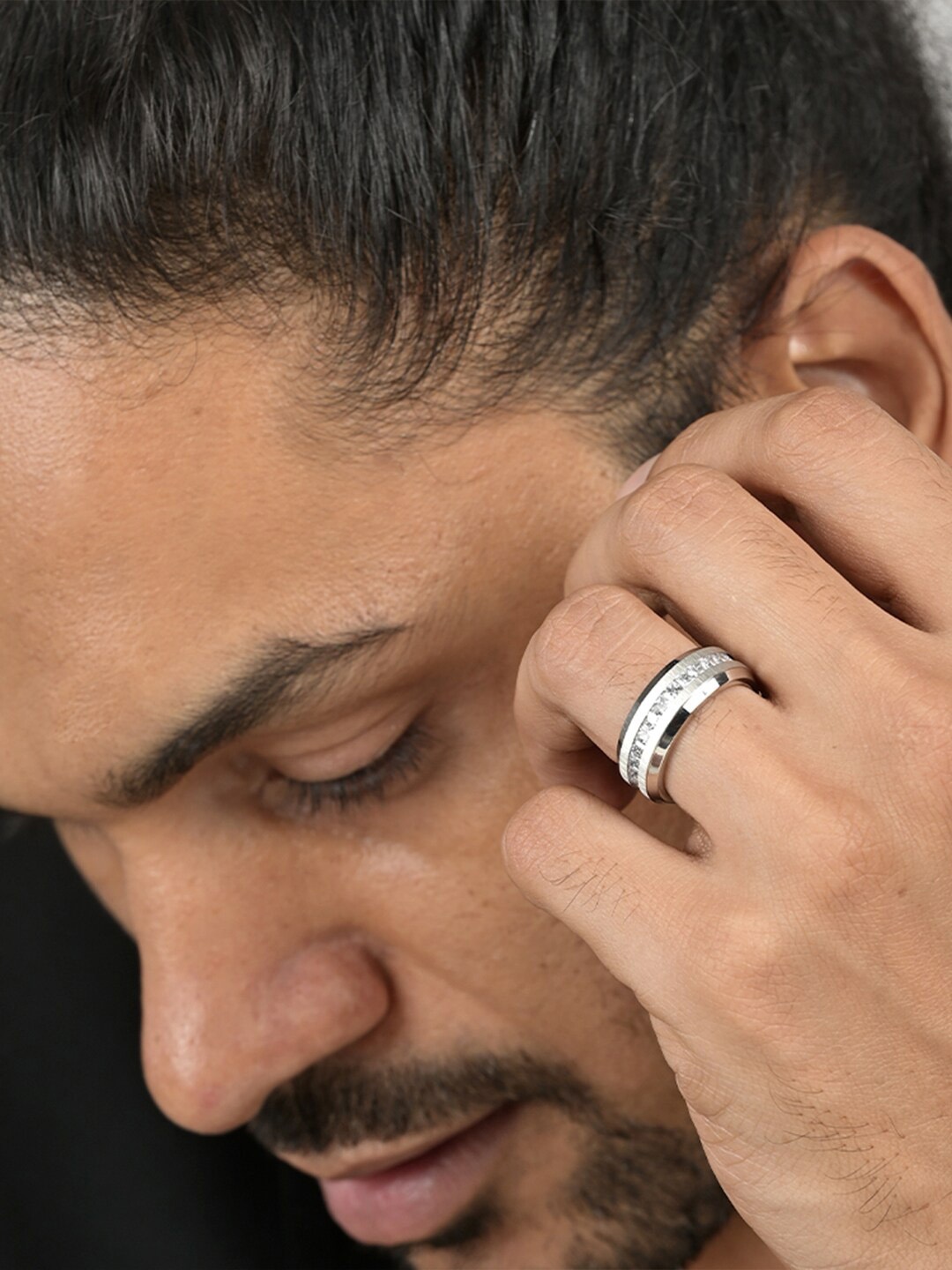 

PALMONAS Men Silver-Toned & Black Textured Stainless Steel Ring